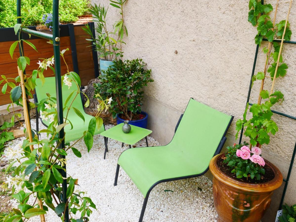 Gîte Le 16, Sous Les Trémières Fleurey-sur-Ouche Esterno foto