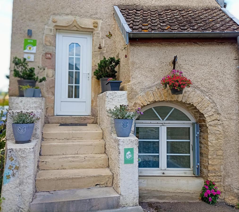 Gîte Le 16, Sous Les Trémières Fleurey-sur-Ouche Esterno foto